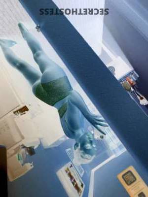 18 year old Escort in Los Angeles CA Los Angeles Escort CA Age 18 and Mixed Nationality Greetings