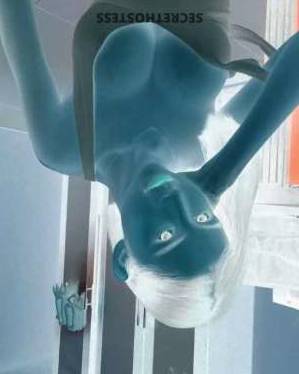 22 year old Asian Escort in Los Angeles CA Asian Escort in Los Angeles area your dream girl is here for