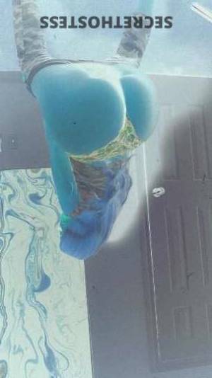 23 year old Colombian Escort in McAllen TX Busty Curvy Colombian Escort