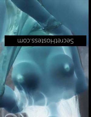 27 year old Escort in Brooklyn Park Adelaide 's Cee Cee's Angels
