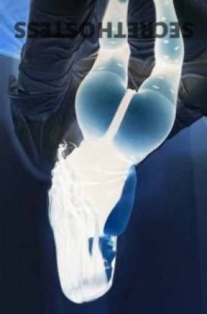 28 year old Indian Escort in Dubbo Indian Escort in Dubbo, Rocks Your World with Unforgettable 