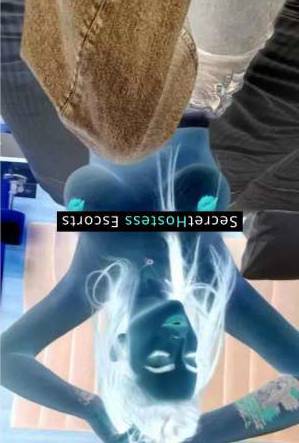 26 year old Russian Escort in Budva Unforgettable Experiences with Eva, a Captivating 26-Year-