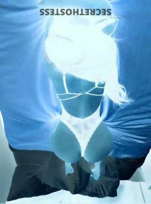 21 year old Escort in Sioux Falls SD Sioux Falls Hottest New Flirt rocked up and ready to show 