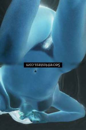Exciting Rosso pleasures await 400/hr, 500/2 hrs, midnight  in independent escort girl in:  Florianópolis