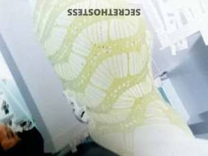 32 year old Escort in Dayton OH Unleash Your Wildest Fantasies with Coco Brown, Your 