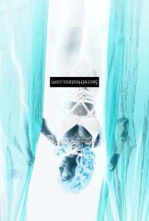 0 year old Escort in Ivy Newcastle's Premiere Escort for Hot Winter Nights