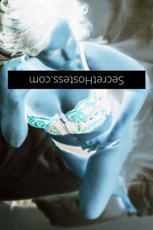 39 year old Escort in Blacktown Sydney Discover Passionate Encounters with Playful Brunette Escort 