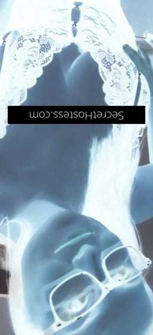 45 year old Escort in Pooraka Adelaide Naughty and Curvy Escort for Hire