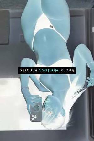 23 year old Escort in Candelaria Becky, Stunning 23-Year-Old Escort in Candelaria for Naughty