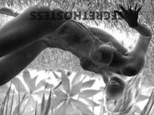 43 year old Escort in San Fernando Valley CA Gigy, 43 Year Old Asian Hottie For Mature Gentleman - 