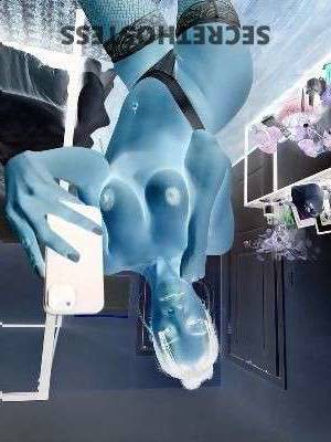 24 year old Escort in Los Angeles CA Sexy, Passionate Escort Lisa in Los Angeles Ready to Please 