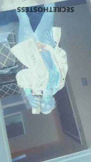 21 year old Escort in Denver CO Lola, Delightful and Energetic 21-Year-Old Escort in Denver