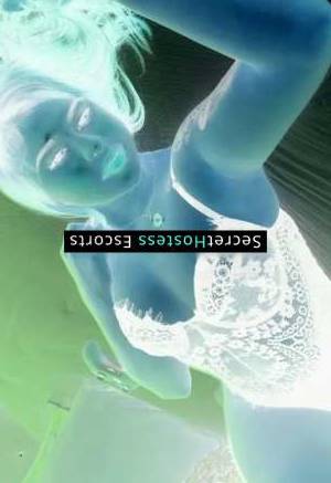 23 year old Vietnamese Escort in Tirana Promises of Pleasure An Unforgettable Night with Playful 
