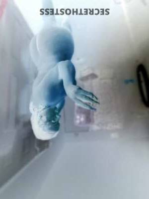 22 year old Escort in Clarksville TN I'm Zoey, the Tempting, Fiery-Headed PAWG of Your 