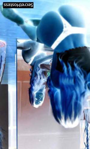 22 year old Escort in Pittsburgh PA Divine Miss D is new to town and ready to show you the time 