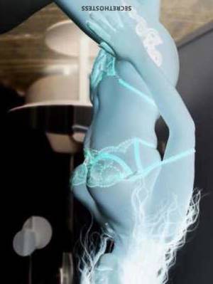 Top-Tier Canadian Escort in Sydney, Nicole, for Curvy and  in Sydney