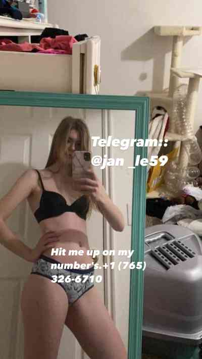 25Yrs Old Escort Size 10 120KG 55CM Tall Gainesville FL Image - 0