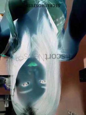 23 year old Asian Escort in Kuala Lumpur QiQi, Your Sexy Asian Protg KL Escort Angel Service is Here 