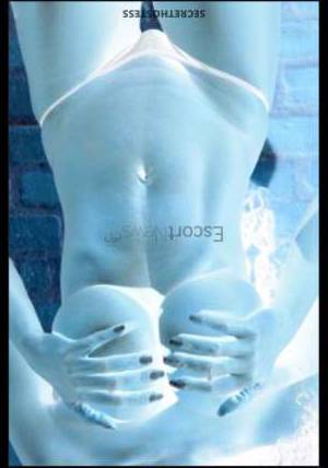 23 year old Escort in Warsaw Unleash Your Desires with a Gorgeous Independent Model Queen