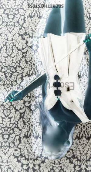 25 year old European Escort in Warsaw Experience Delightful moments with Flirty Lady Luna - A 