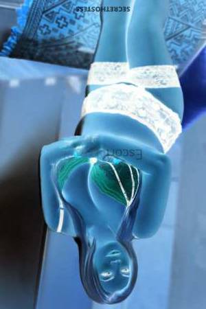 30 year old European Escort in London Experience Unmatched Pleasure with Kate, Your Playful Secret