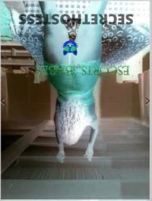 33 year old Escort in Maryborough Experience Blissful Indulgence with Kirsty, the Voluptuous 