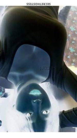 21 year old Asian Escort in Jeddah Your Perfect Girlfriend Experience Awaits - Hilenn is a 21-