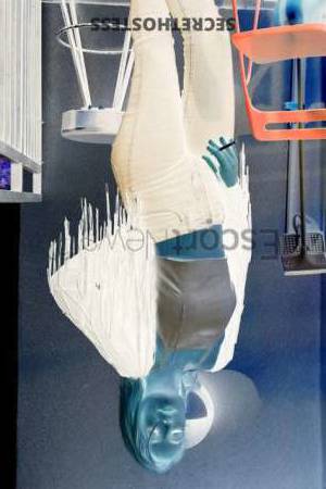 18 year old Latino Escort in Denver CO Valentina independent model in Denver CO ready to play