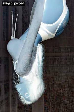 21 year old Escort in Dubai Attention, Gentlemen! Dreamer Fulfilled! 21-Year-Old 