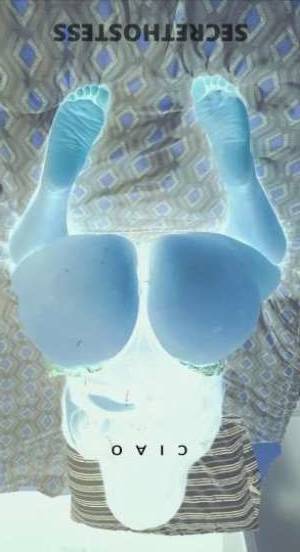 27 year old Escort in Harrisburg PA Experience Sumptuous Pleasure with Exotic Moon, a 