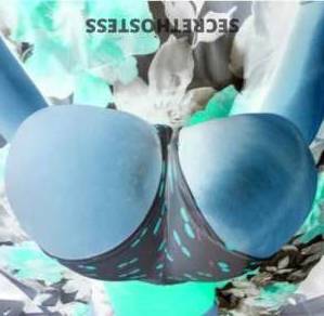 Sensual siren ready to enthrall with fetish-friendly allure. Ancient history  treat them like royalty Fetish Florence