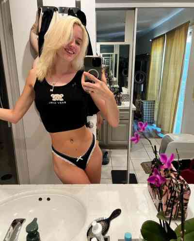 The Ultimate Car BBJ and Kinky Extras Ready to be Your Dirty in Westwood Lakes FL