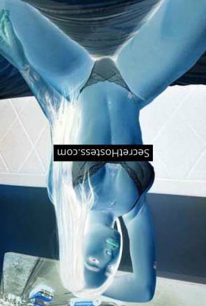 20 year old Latin Escort in Berlin Camila