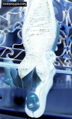 23 year old Asian Escort in Hong Kong Jeon - Voluptuous Asian Escort In Hong Kong - Your Dream 