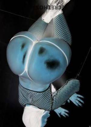 26 year old Escort in Fresno CA Kim, a Captivating Fresno Escort, Ready for Wet and Wild Fun