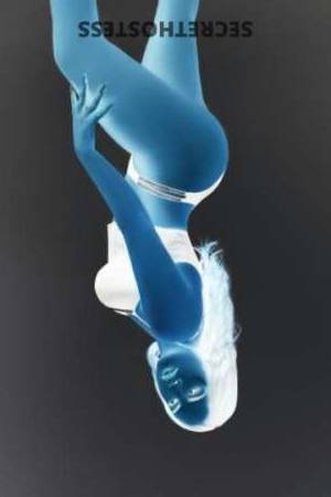 22 year old Escort in San Diego CA Young and Seductive Middle Eastern Babe for Unforgettable 