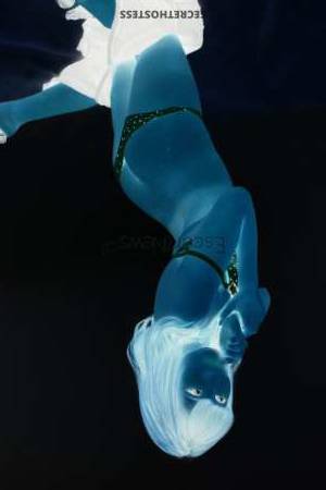 20Yrs Old Escort 45KG 160CM Tall Tokyo Image - 4