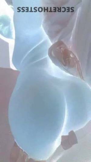 21 year old Latino Escort in San Diego CA 21 Year Old Latina Massage Therapist in San Diego, CA Offers