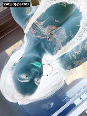 27 year old Escort in Seattle WA The Curvy and Juicy Ass Escort with D Cup and 170CM Tall - 