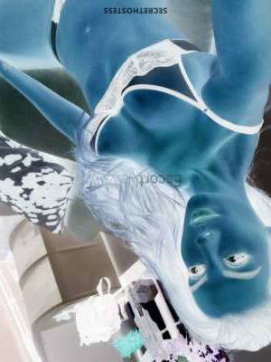 29 year old European Escort in Edmonton Experience the Sizzle with Lindsey A Sexy 28-Year-Old 