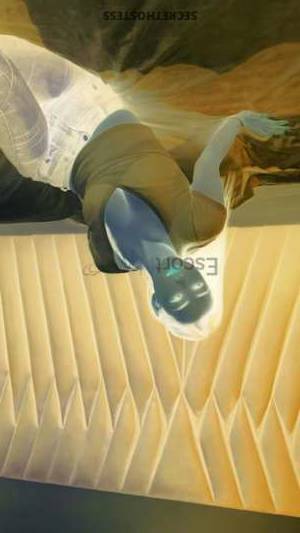 23 year old Asian Escort in Riyadh Experience Sensual Bliss with Unforgettable Asian Escort 