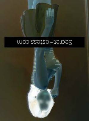 20 year old Japanese Escort in Melbourne Vivian from Japan Sweet, Friendly, and Educatfied