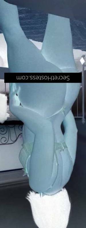 21 year old Austrian Escort in Perth Luna awaits