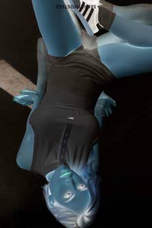 27 year old European Escort in Riyadh Attention, Gentlemen! Craving Excitement? Meet Alina, 