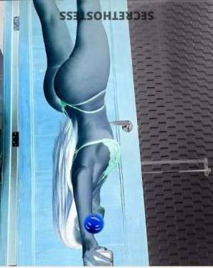 28 year old Colombian Escort in Los Angeles CA Experience Blissful Pleasure with Sexy Colombian Mamadora 