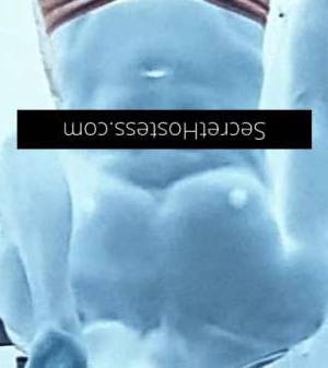 30 year old Escort in Gold Coast Escape the Mundane with a Delightful Companion