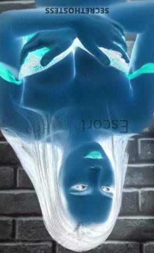 32 year old Asian Escort in Hong Kong Lemon 32 Years Old Asian Escort with Captivating Brown Eyes 
