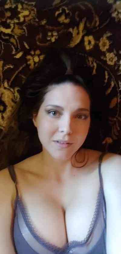 Ready for Wild and Fun Hook-Up? I'm Available Now in Kawasaki