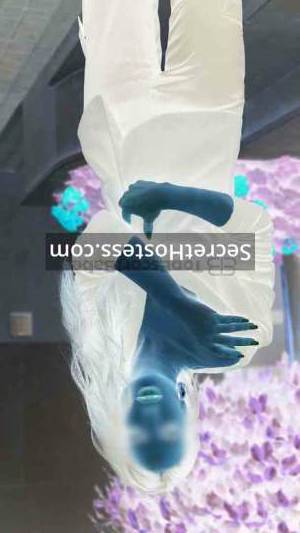 20 year old Brazilian Escort in Barcelona Nara, Agency