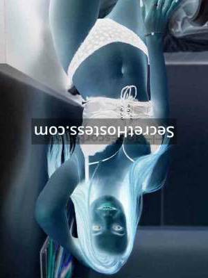 23 year old Polish Escort in Paris Independent Polish Escort Shelby in Paris